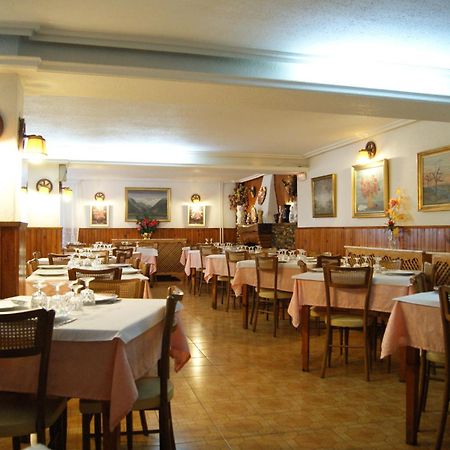 Hostal Pirineos Meliz Бьельса Экстерьер фото