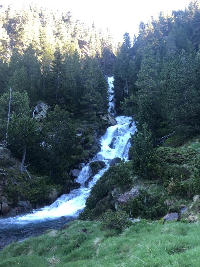 Hostal Pirineos Meliz Бьельса Экстерьер фото