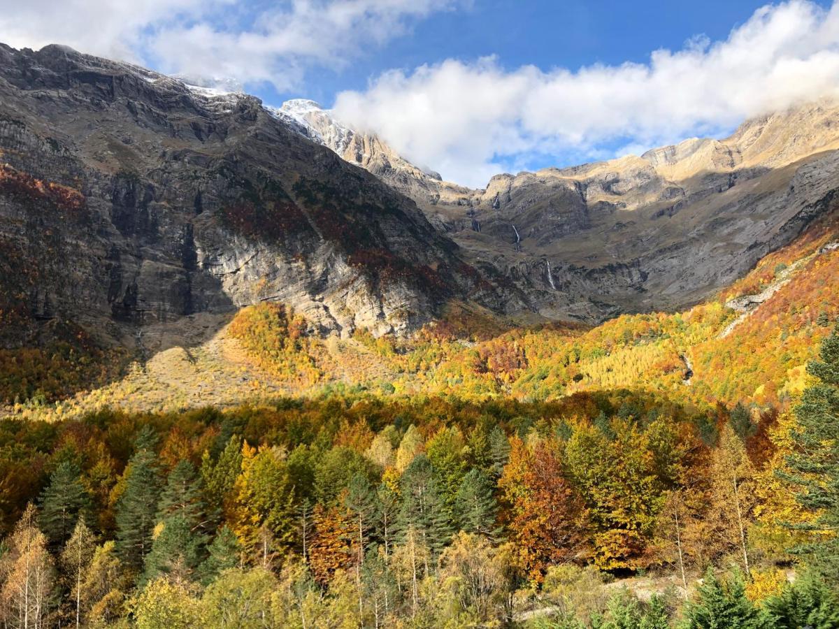Hostal Pirineos Meliz Бьельса Экстерьер фото